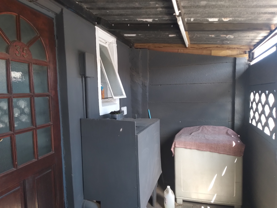 2 Bedroom Property for Sale in Valhalla Park Western Cape